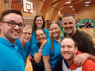 Læs mere om vores linedance instruktører i Kickin Heel